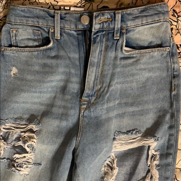 BDG High Rise Distressed Mom Jeans - Picture 3 of 8